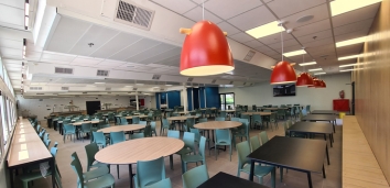 חדר אוכל משופץ ומודרני למכון וינגייט